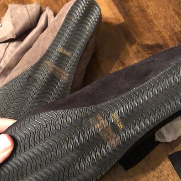 2 pairs of boots - Picture 8 of 8